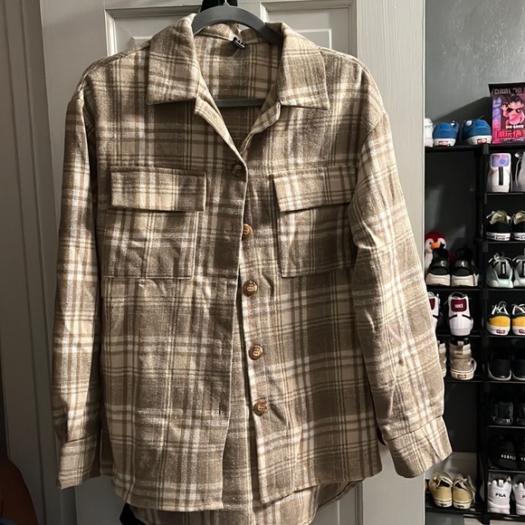 Flannel - Picture 1 of 2